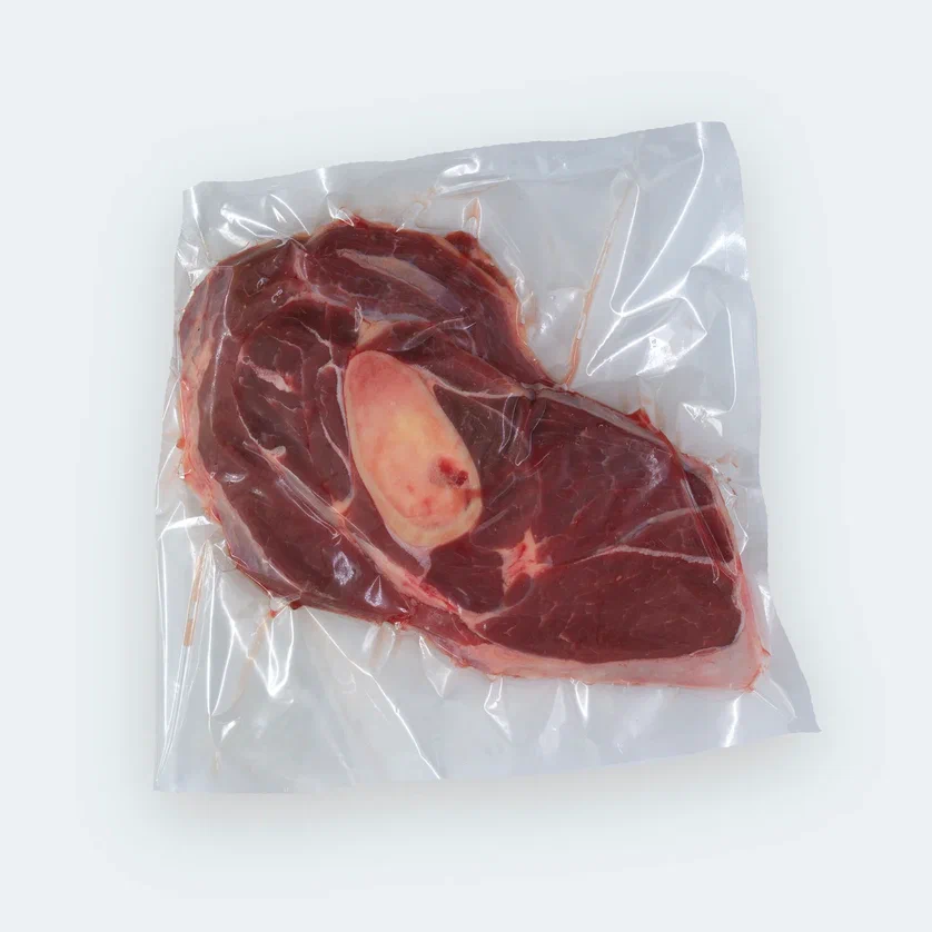 Говядина стейк из лопатки с большой костью